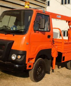 Alternative view of รถกระเช้า 4 ล้อ ติดชุดเครน รุ่น JV84