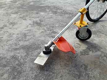 เครื่องตัดหญ้าสะพายแบบสายอ่อน