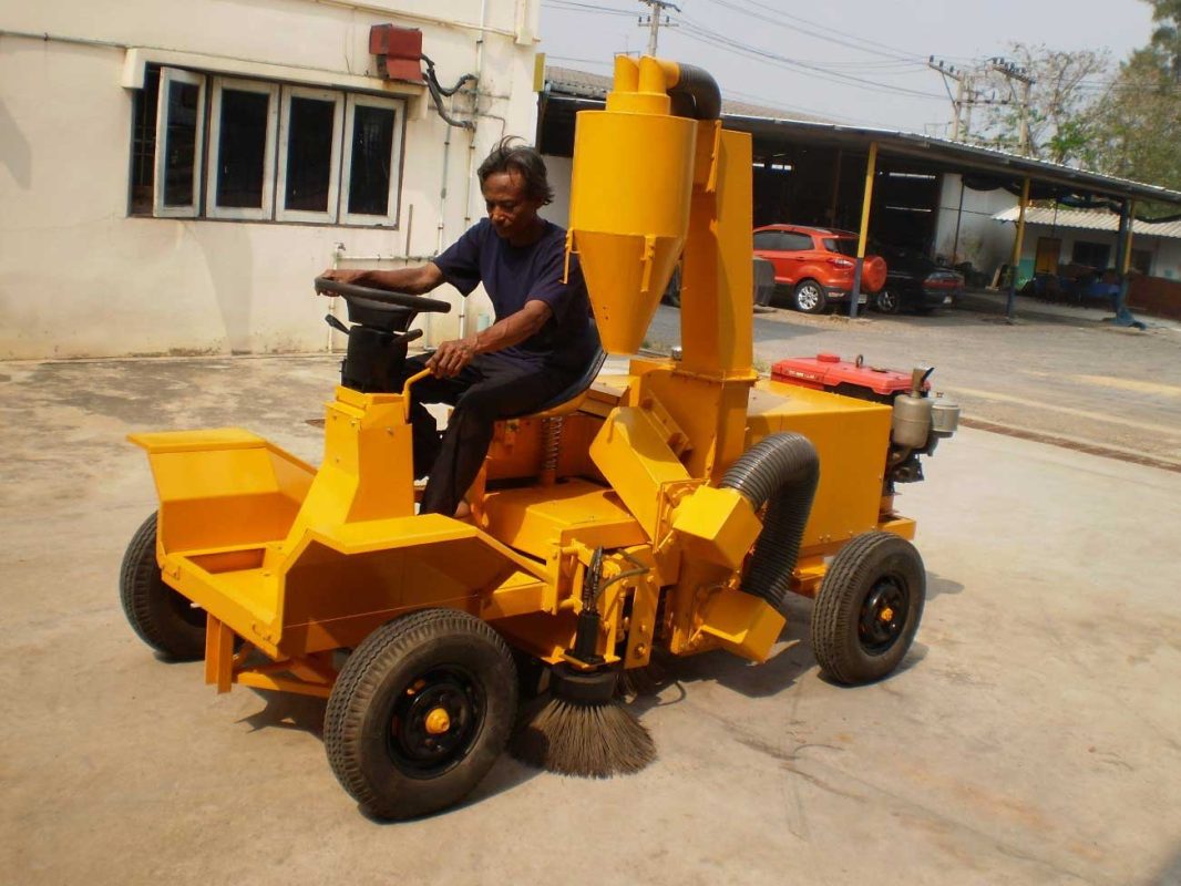 รถกวาดขยะ ดูดใบไม้ รุ่น 364 (ไฮดรอลิค)