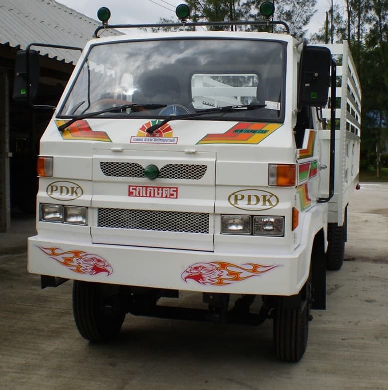 รถเกษตรกรรม (อีแต๋น) 4 ล้อ และ 6 ล้อ