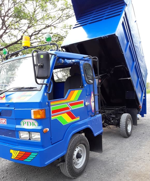 รถเกษตรกรรม (อีแต๋น) 4 ล้อ และ 6 ล้อ แบบกระบะเทท้าย (ดั้มพ์)