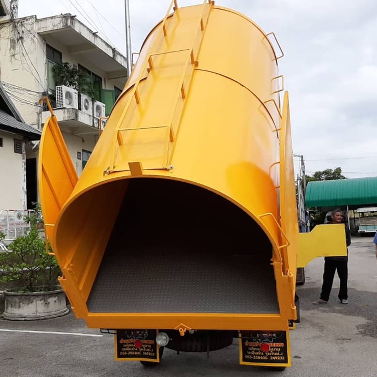 รถเกษตรกรรม (อีแต๋น) บรรทุกขยะ 4 ล้อ แบบกระบะเทท้าย (ดั้มพ์)